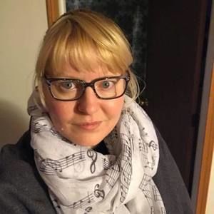 Meet your Posher, Becky